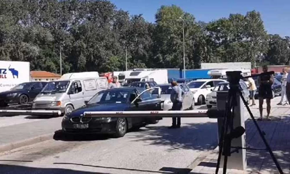 "Κομφούζιο" στον Προμαχώνα: Με το "σταγονόμετρο" οι τουρίστες από την Σερβία
